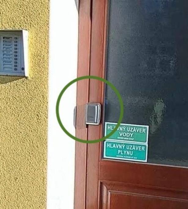 Ferienwohnung Apartman Artemis Košice Exterior foto